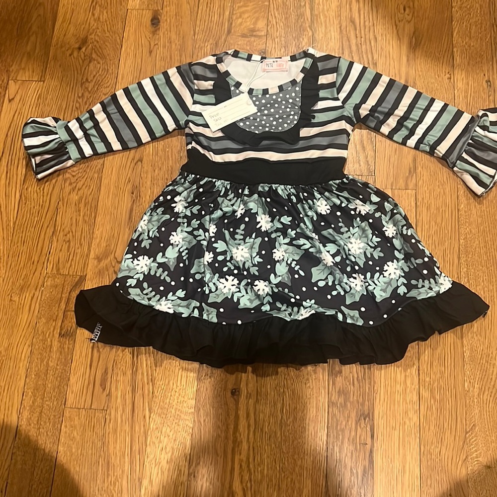 Pete & Lucy long sleeve “cool weather” dress